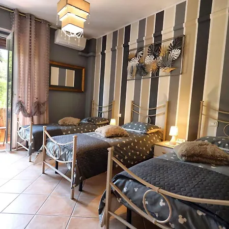 펜션 L'oasi Tra Mare E Monti